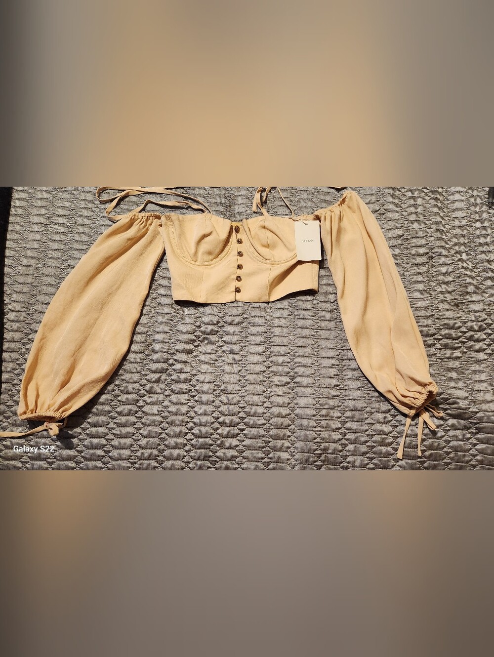 NWT Tularosa SIZE XS Beige Off-the-Shoulder Puff Sleeve Crop Top